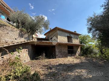 CASA INDIPENDENTE A ANAGNI