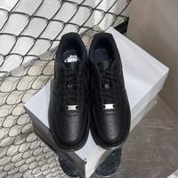 NIKE AF1 nere EU39