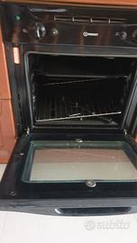 Forno a gas marca "Indesit" ad incasso