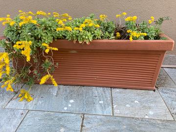 Vaso in resina tipo terracotta