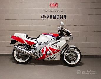 Yamaha FZR 600