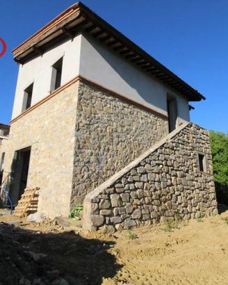 Appartamento di 111 m² con 3 locali a Laterina Per
