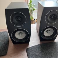 Jamo C93 II monitor speakers
