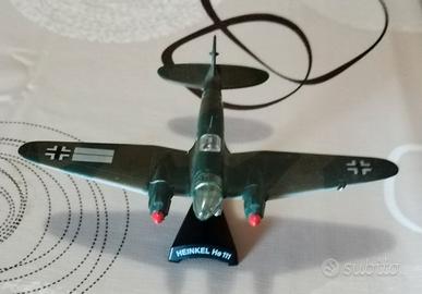 modellino heilkel he111