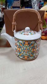 teiera in ceramica con manico in bambu'