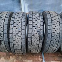 gomme e cerchio camion