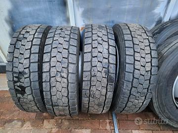 gomme e cerchio camion