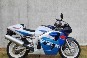 Suzuki gsx r srad 600 solo 2500 km iscritta fmi
