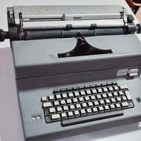 Macchina da scrivere 