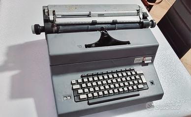Macchina da scrivere 