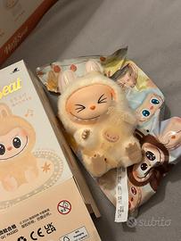 Labubu Have a seat SISI Originale Pop Mart 100%