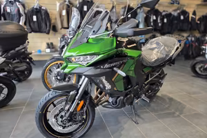 Kawasaki Versys 1100 SE Kit Tourer Omaggio