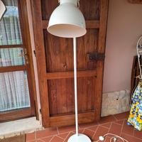 piantana da salotto ikea