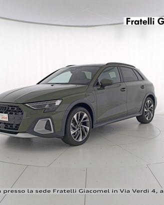 Audi A3 allstreet 1.5 tfsi e identity contrast 204