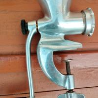 Tritacarne per ripieni d'epoca Cucciolo 