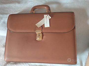 Borsa 24 ore in pelle