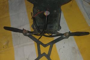 Z750 2009 targhino con frecce e stoppino 
