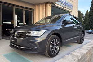 VOLKSWAGEN Tiguan 2.0 TDI 150 CV SCR DSG Life