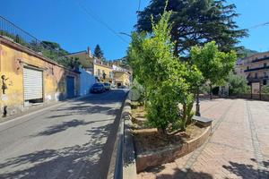 NEGOZIO A CAVA DE' TIRRENI