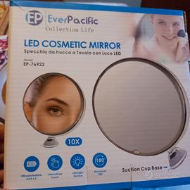 specchio da trucco a tavolo