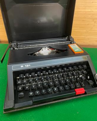 Macchina da scrivere Brother Valiant R 121