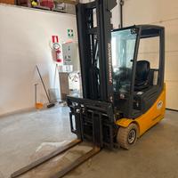 Carrello elevatore Muletto Jungheinrich EFG 216K