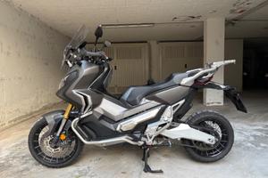 Honda x adv 750