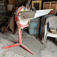 Mulino per cereali agricoli