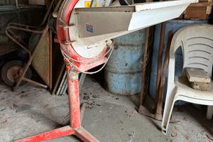 Mulino per cereali agricoli