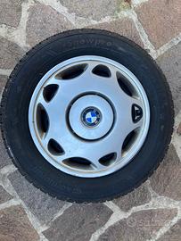 Cerchi 15” acciaio con copricerchi BMW