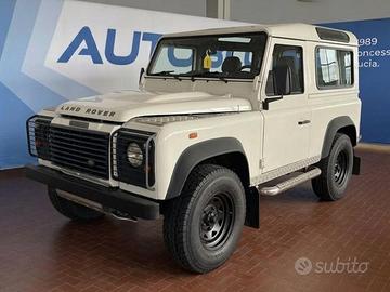 Land Rover Defender 2.4 td se sw