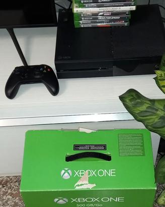 xbox one 500gb + 12 giochi  joystick originale