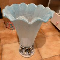 Vaso Vintage in vetro satinato e resina decorata