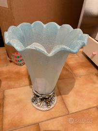 Vaso Vintage in vetro satinato e resina decorata