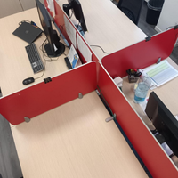 SCRIVANIA QUADRUPLA A ISOLA CON DIVISORIO