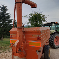 Carro agricolo lancia grano