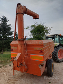 Carro agricolo lancia grano