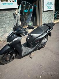 Sh 150 fiammante honda