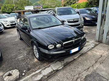 X-Type 2.5 V6 24V cat Executive