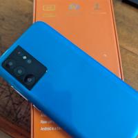 Smartphone telefono cellulare Android compatto 