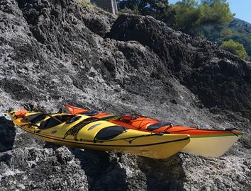 Kayak in diolene