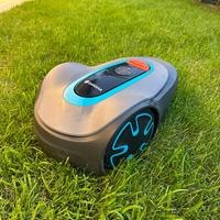 Robot rasaerba SILENO minimo, 250 m² e kit montagg