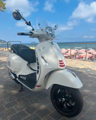 Vespa 300 GTS Super HPE euro 5 ABS-ASR
