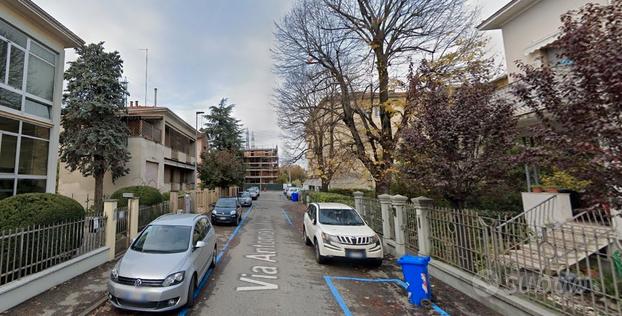 Trilocale IN VIA GALLENGA - CON POSTO AUTO