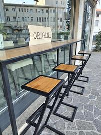 Banconi esterno/interno con sgabelli