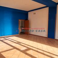 VALDERICE - Via Trapani - Locale comm.le di 70mq
