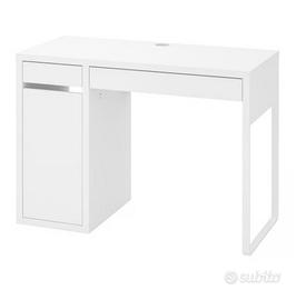 scrivania ikea