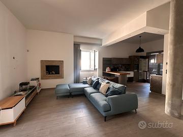 Casarano, elegante appartamento di 160mq,posto aut