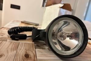 Faro di profondità e illuminazione per barche