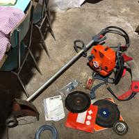 Decespugliatore a filo